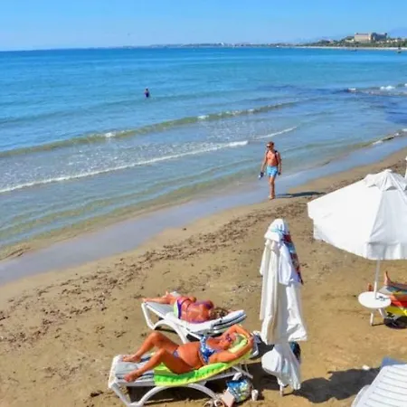 Готель Altinkum Bungalow 3*