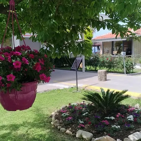 Готель Altinkum Bungalow Сіде